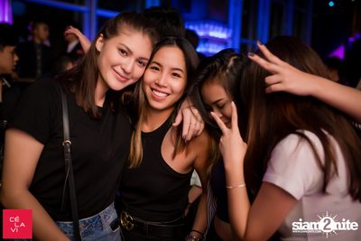 Crush Wednesdays ที่ เซ ลา วี — photo 140