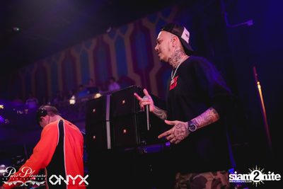 Yves V at ONYX — photo 2