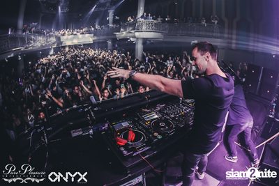 Yves V at ONYX — photo 33