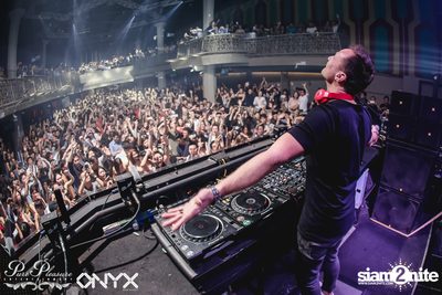 Yves V at ONYX — photo 37