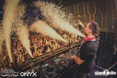 Yves V at ONYX — photo 40