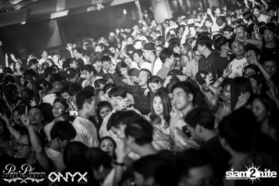 Yves V at ONYX — photo 69