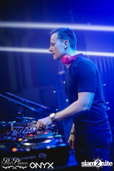 Yves V at ONYX — photo 73
