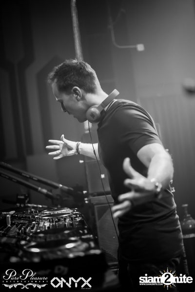 Yves V at ONYX — photo 74