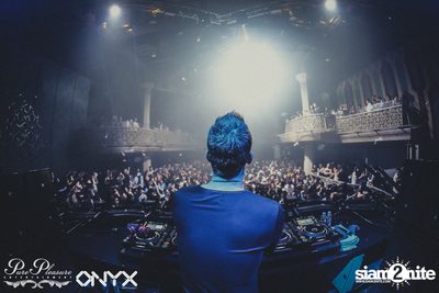 Yves V at ONYX — photo 80