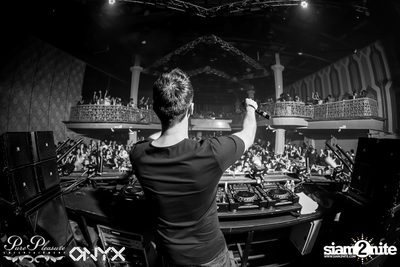 Yves V at ONYX — photo 90