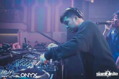 Yves V at ONYX — photo 99