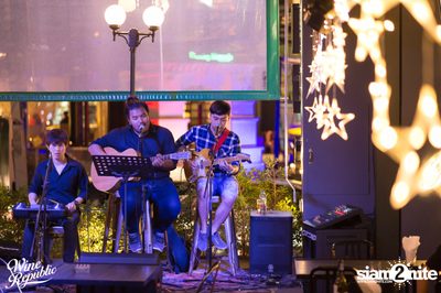 Friday Night at Wine Republic Thonglor — photo 10