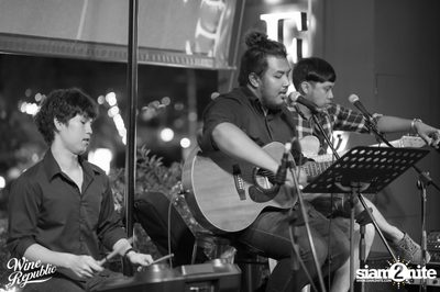 Friday Night at Wine Republic Thonglor — photo 13
