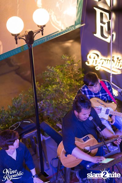 Friday Night at Wine Republic Thonglor — photo 16