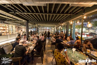 Friday Night at Wine Republic Thonglor — photo 36