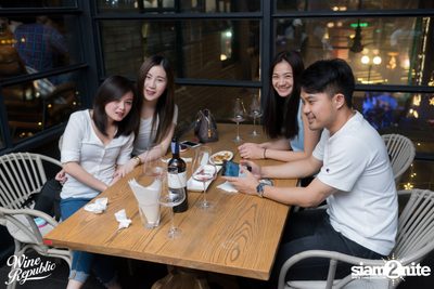 Friday Night at Wine Republic Thonglor — photo 51