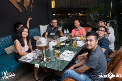Friday Night at Wine Republic Thonglor — photo 72