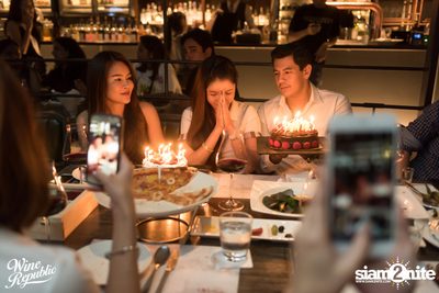 Friday Night at Wine Republic Thonglor — photo 88