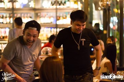 Friday Night at Wine Republic Thonglor — photo 93