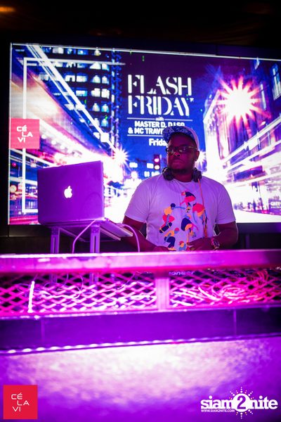 Flash Friday ที่ เซ ลา วี — photo 12
