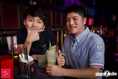 Flash Friday ที่ เซ ลา วี — photo 30
