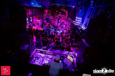 Flash Friday ที่ เซ ลา วี — photo 64