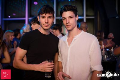 Flash Friday ที่ เซ ลา วี — photo 78