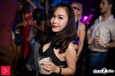 Flash Friday ที่ เซ ลา วี — photo 88