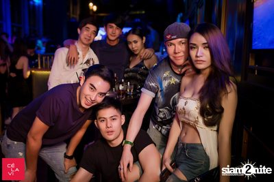 Flash Friday ที่ เซ ลา วี — photo 118