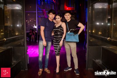 Flash Friday ที่ เซ ลา วี — photo 122