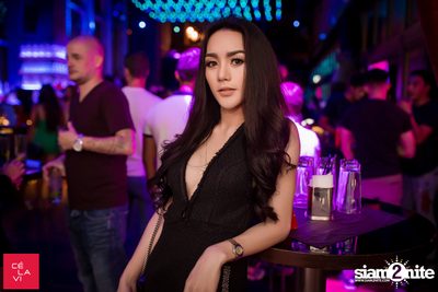 Flash Friday ที่ เซ ลา วี — photo 124