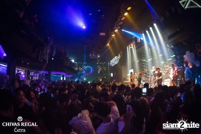 Room39 Live ที่ ดิฟเฟอร์ ผับ พัทยา — photo 97