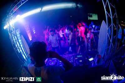 SO Beach Party X IZIPIZI at SO Sofitel Hua Hin — photo 193
