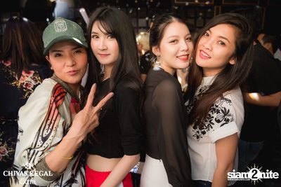 Wanna be 90s at K Pub | YG Republique Bangkok — photo 40