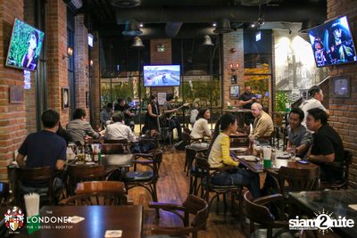 Friday Nights with Earth Band at The Londoner — photo 4