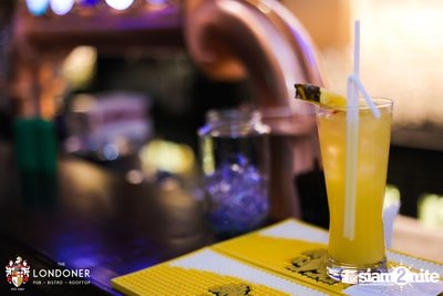 Friday Nights with Earth Band at The Londoner — photo 35
