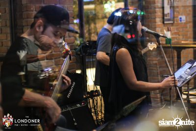 Friday Nights with Earth Band at The Londoner — photo 57