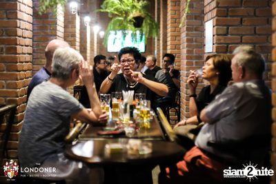 Friday Nights with Earth Band at The Londoner — photo 58