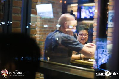 Friday Nights with Earth Band at The Londoner — photo 73
