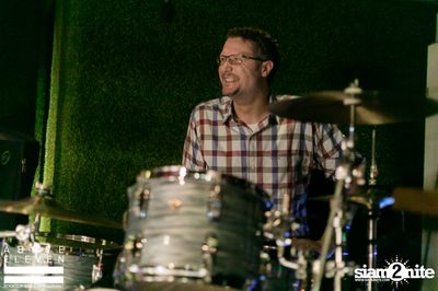 Jenny & The Scallywags Live at Above Eleven — photo 31