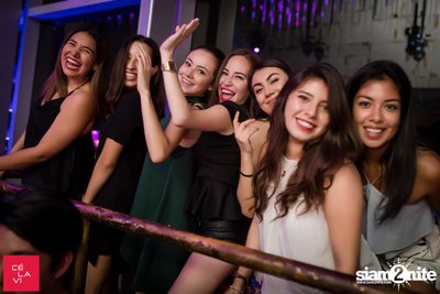 Crush Wednesdays ที่ เซ ลา วี — photo 57