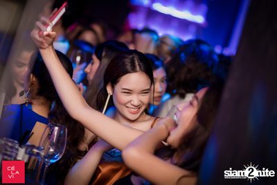 Crush Wednesdays ที่ เซ ลา วี — photo 62