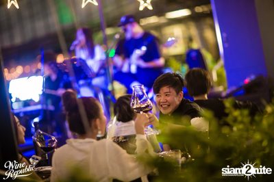 Friday Night at Wine Republic Thonglor — photo 21