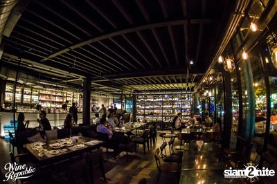 Friday Night at Wine Republic Thonglor — photo 27
