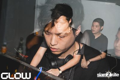 DoubtingThomas at GLOW — photo 18