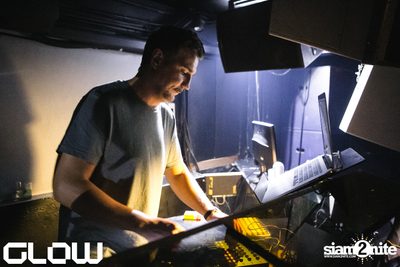 DoubtingThomas at GLOW — photo 128