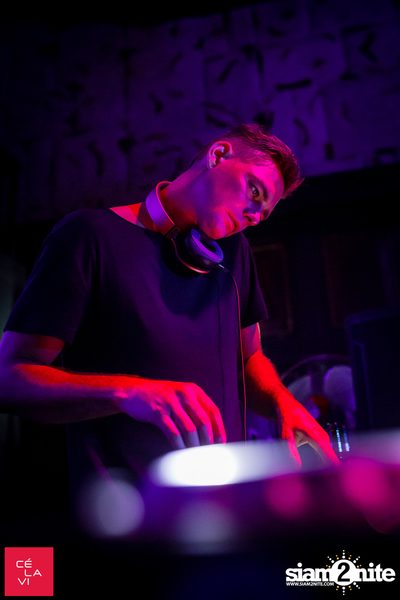 Supersonic Saturdays กับ Ome & Knatz ที่ เซ ลา วี — photo 12
