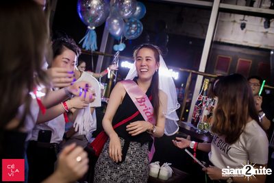 Supersonic Saturdays กับ Ome & Knatz ที่ เซ ลา วี — photo 23