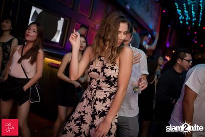 Supersonic Saturdays กับ Ome & Knatz ที่ เซ ลา วี — photo 64