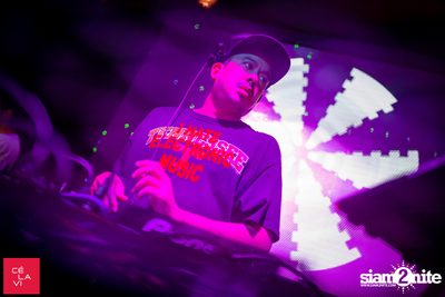 Supersonic Saturdays กับ Ome & Knatz ที่ เซ ลา วี — photo 69