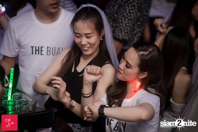Supersonic Saturdays กับ Ome & Knatz ที่ เซ ลา วี — photo 113