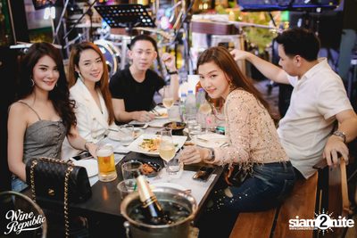 Room 39 Live at Wine Republic — photo 17