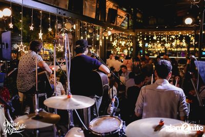 Room 39 Live at Wine Republic — photo 25