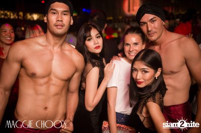 Queen Victoria’s Cabaret Closet Wednesday ที่ แม็กกี้ ชูส์ — photo 103
